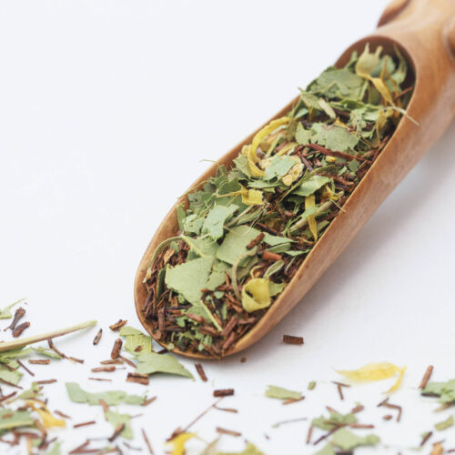 Apelsini-eukalüpti tee