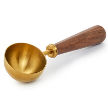 Mõõtelusikas kohvile-teele. kuldne/puit