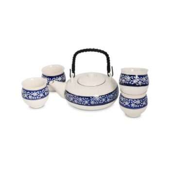 Teekann ja 4 teetopsikest puidust karbis